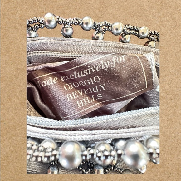 Giorgio Beverly Hills gray crossbody evening beaded bag. - Picture 4 of 4